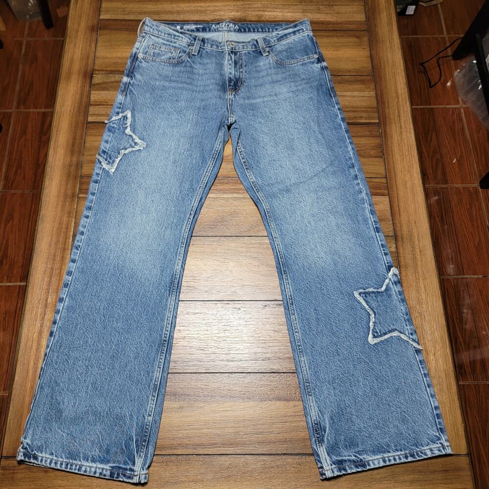 Arizona Jean Co Super Low-Rise Straight Denim Jeans w/ Stars - Size 6